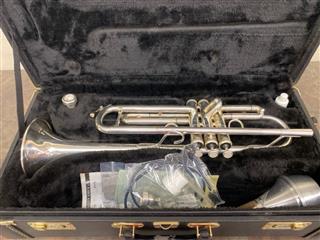 JUPITER TRUMPET JTR-1100S W/ CASE & EXTRAS